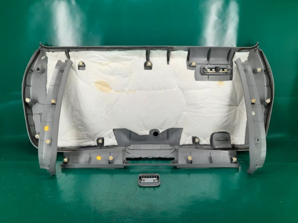 84431-S3V-A02ZB | Обшивка кришки багажника ACURA MDX (YD1) 00-06 - Фото 8