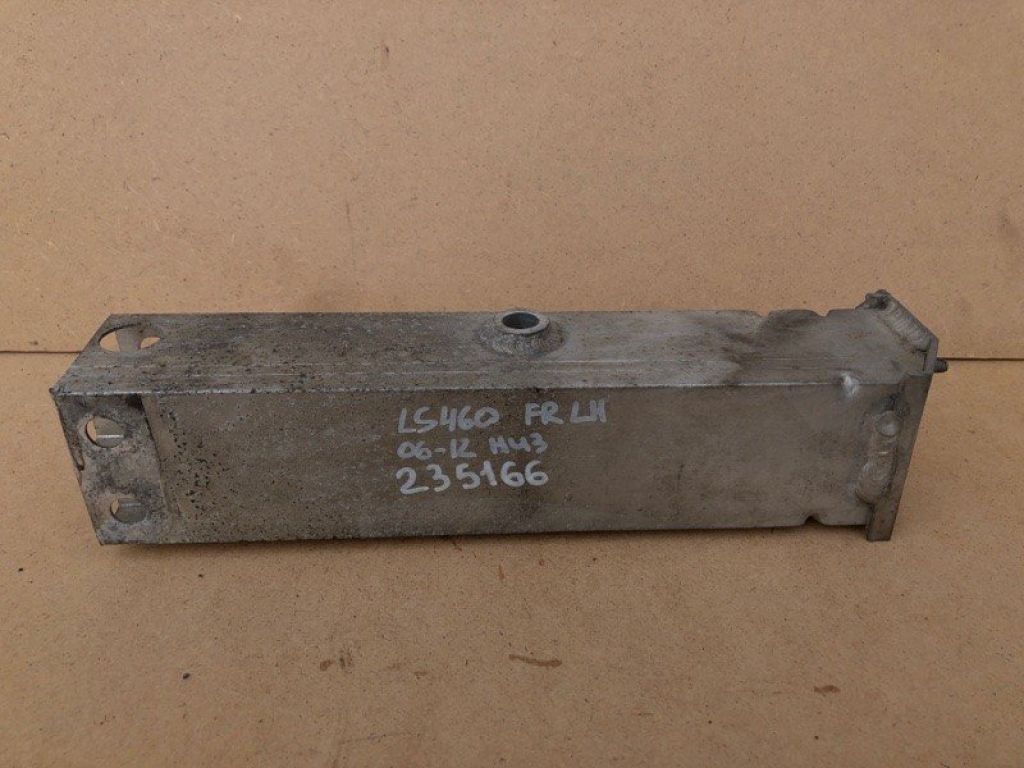 51108-50021 | Кронштейн підсилювача переднього бампера лів. LEXUS LS460 06-12