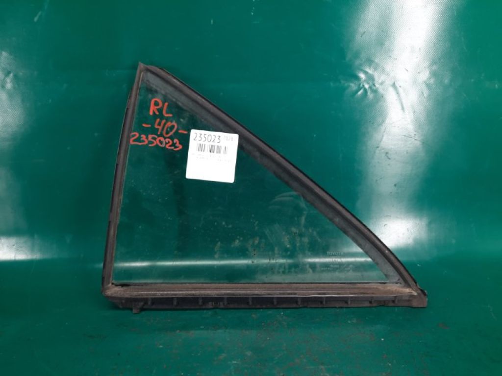 68124-06050 | Стекло двери глухое задн. лев. TOYOTA CAMRY 40 06-11