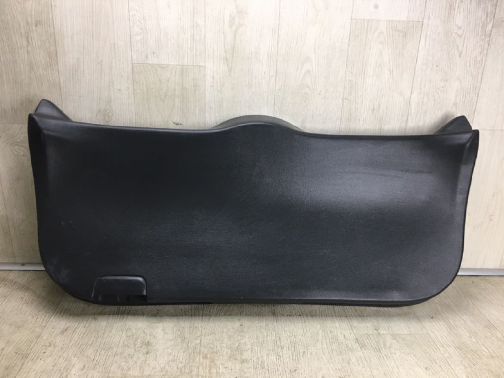83770-80J00-P4Z | Обшивка кришки багажника SUZUKI SX4 06-13