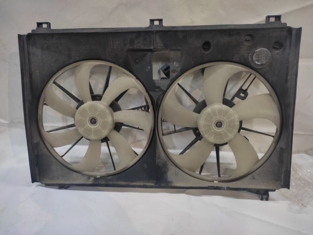 16711-38060 | Диффузор вентилятора основного радиатора LEXUS LS460 06-12