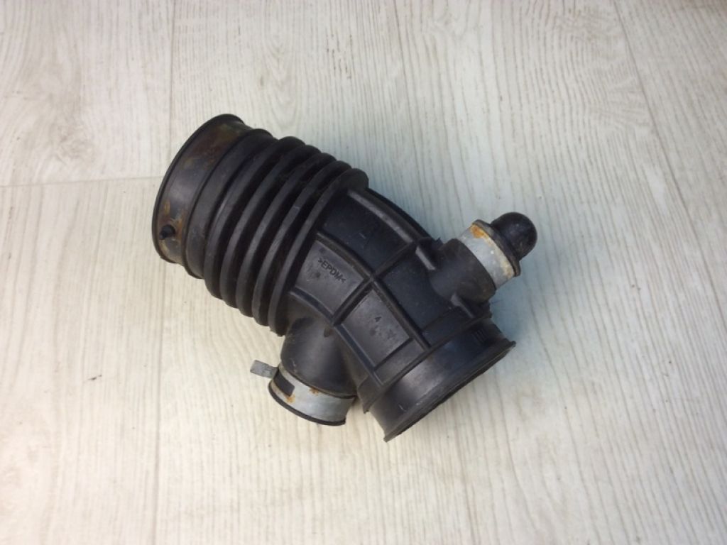 16576-5HA1A | Патрубок воздушного фильтра NISSAN X-TRAIL/ROGUE T32 13-20