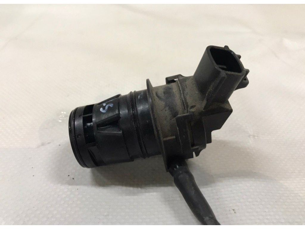 85330-21010 | Насос омывателя стекла LEXUS LS460 06-12