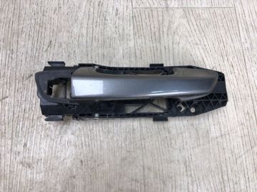 Ручка двері зовнішня задн. прав. PORSCHE CAYENNE 10-18