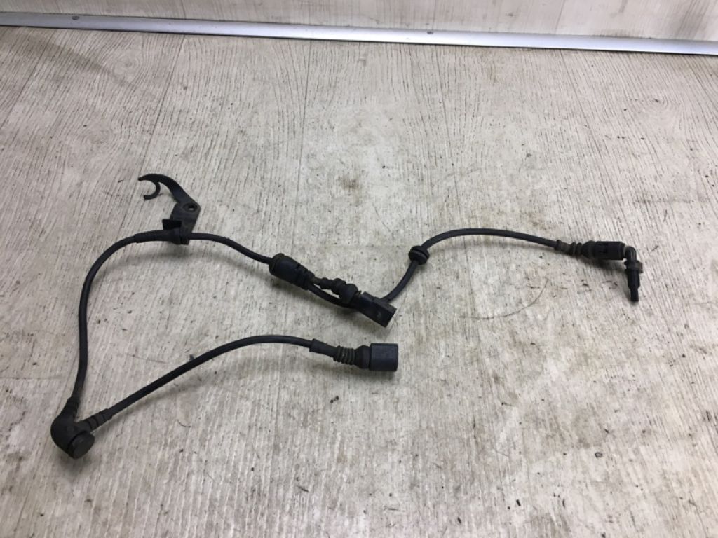 958 606 405 02 | Датчик ABS передн. лев. PORSCHE CAYENNE 10-18
