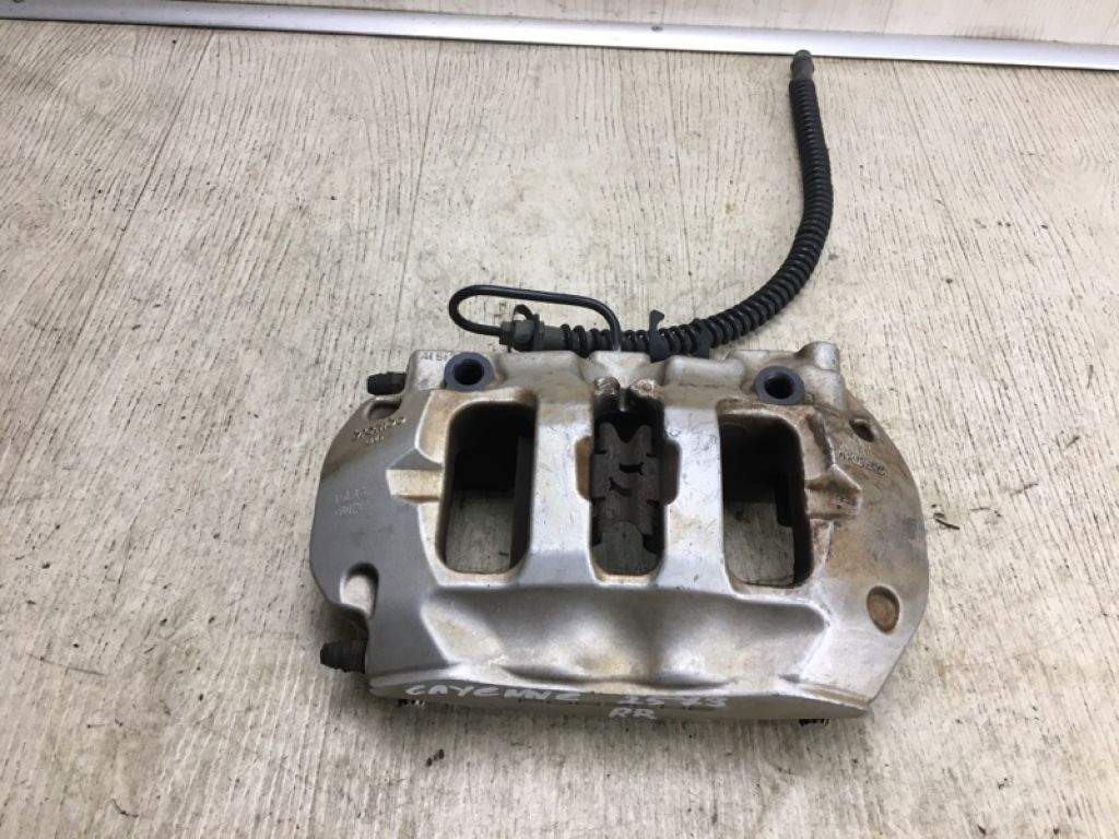 95835242420 | Суппорт тормозной задн. прав. PORSCHE CAYENNE 10-18