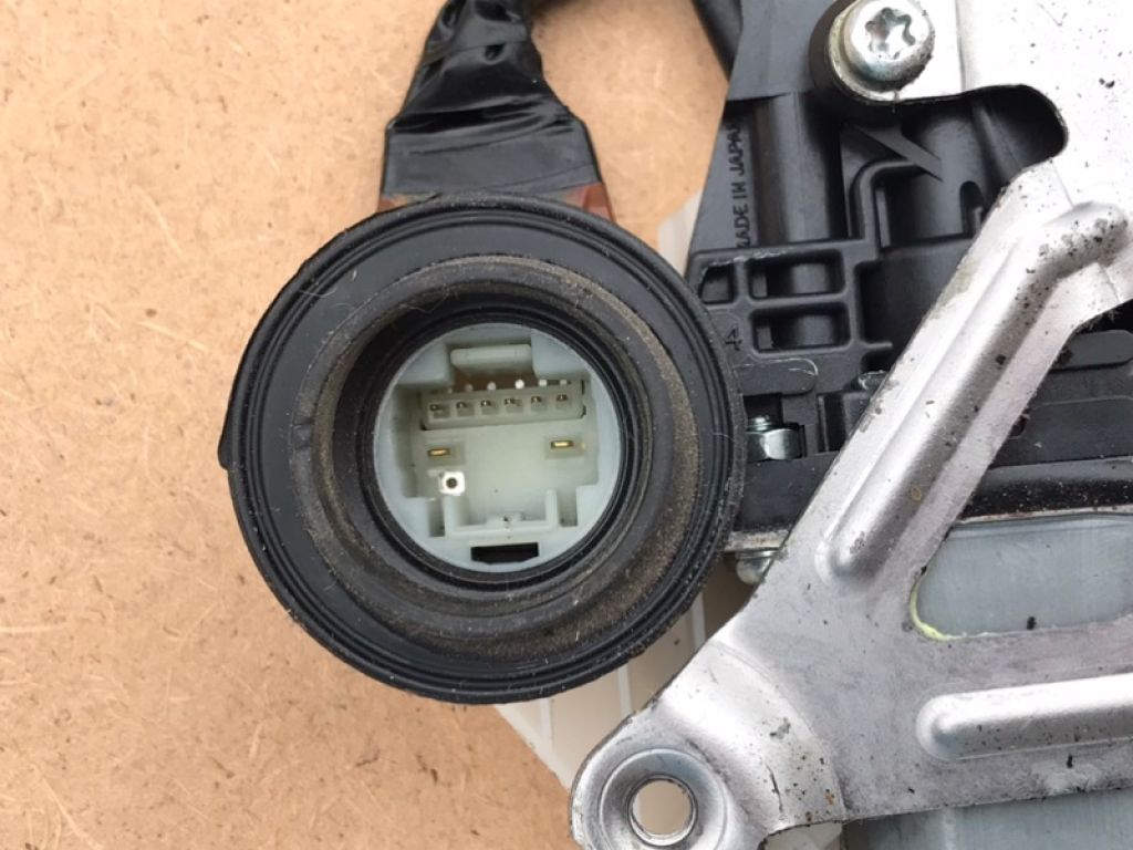 69300-08020 | Замок двері бічної задн. лів. TOYOTA SIENNA 11-16 - Фото 2