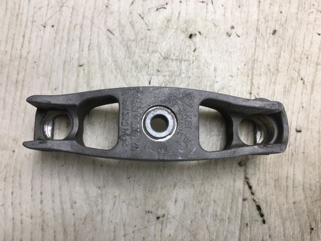 948 110 515 01 | Кронштейн PORSCHE CAYENNE 10-18