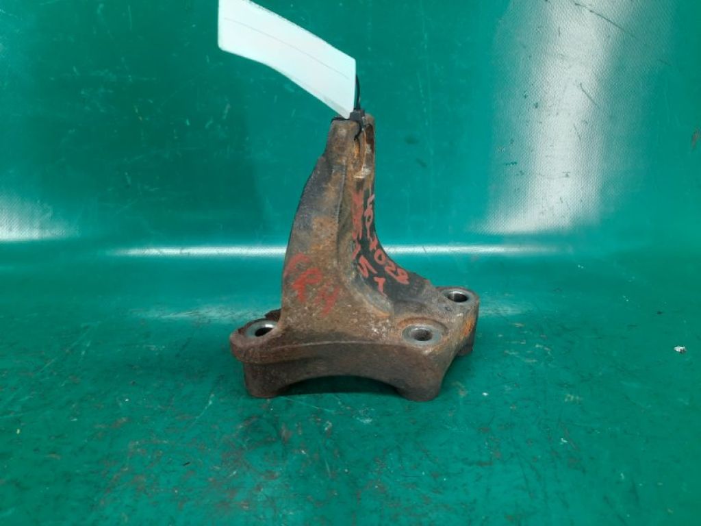 12315-0H080 | Кронштейн двигуна прав. TOYOTA CAMRY 40 06-11 - Фото 3