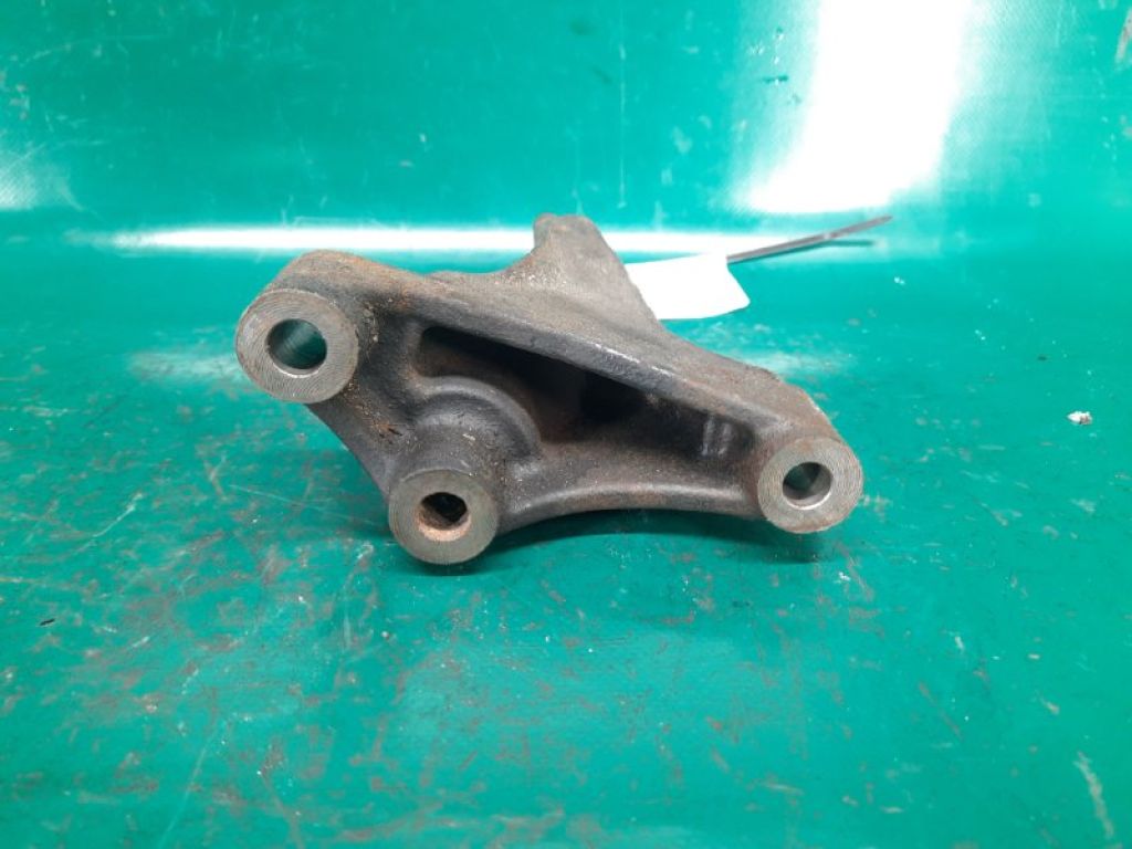 12315-0H080 | Кронштейн двигуна прав. TOYOTA CAMRY 40 06-11 - Фото 5