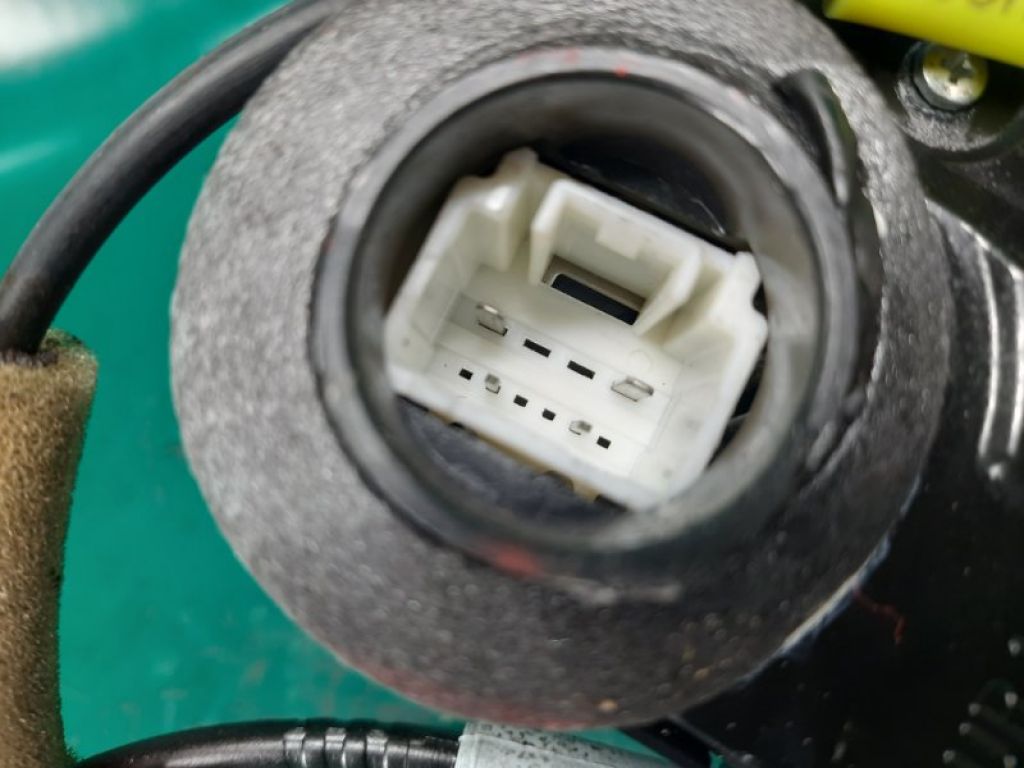 69050-06100 | Замок двері задн. прав. TOYOTA CAMRY 40 06-11 - Фото 4