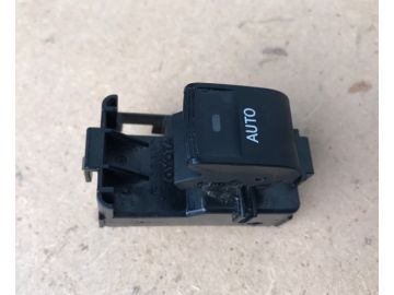 Кнопка стеклоподъемника TOYOTA SIENNA 11-16