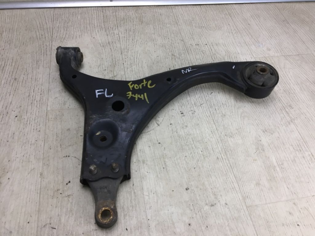 54500-1M100 | Рычаг передней подвески нижний лев. KIA FORTE/CERATO TD 08-13