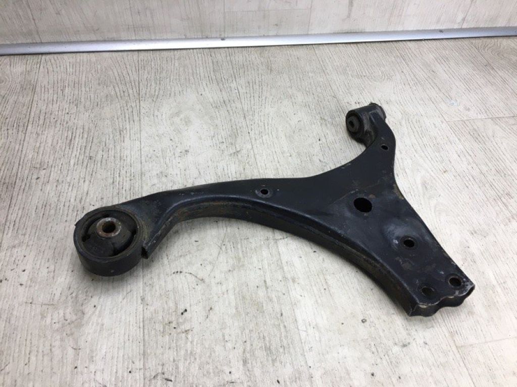 54501-1M100 | Важіль передньої підвіски нижній прав. KIA FORTE/CERATO TD 08-13 - Фото 2