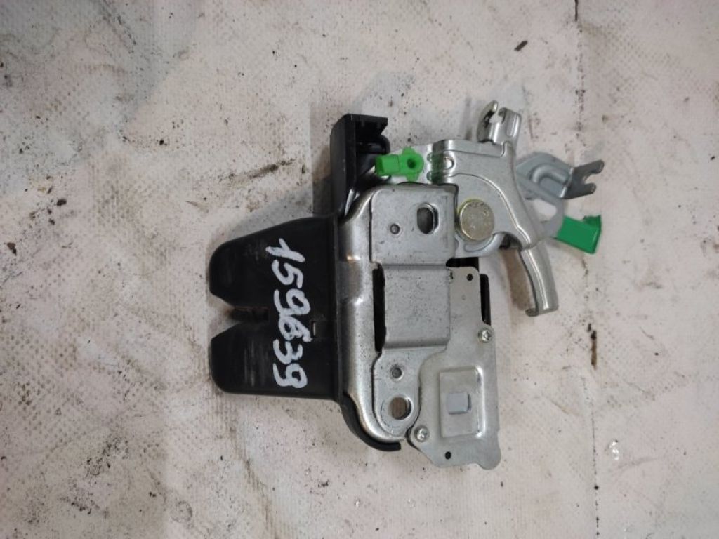 64600-AA010 | Замок крышки багажника TOYOTA SOLARA 03-09