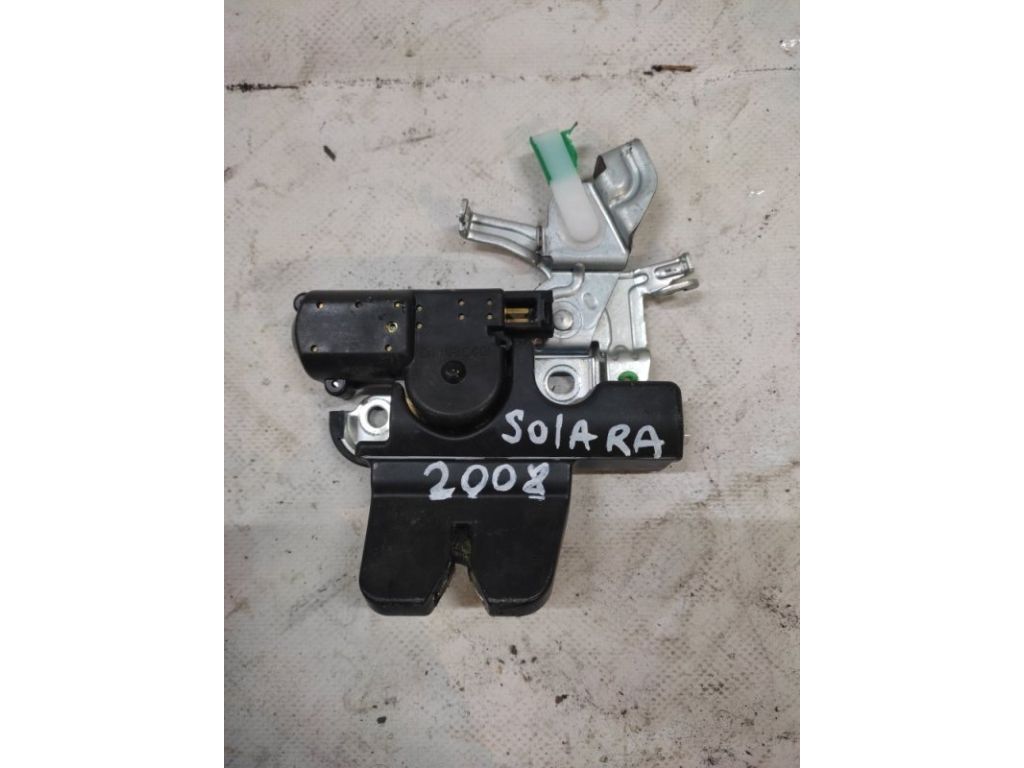 64600-AA010 | Замок крышки багажника TOYOTA SOLARA 03-09 - Фото 2