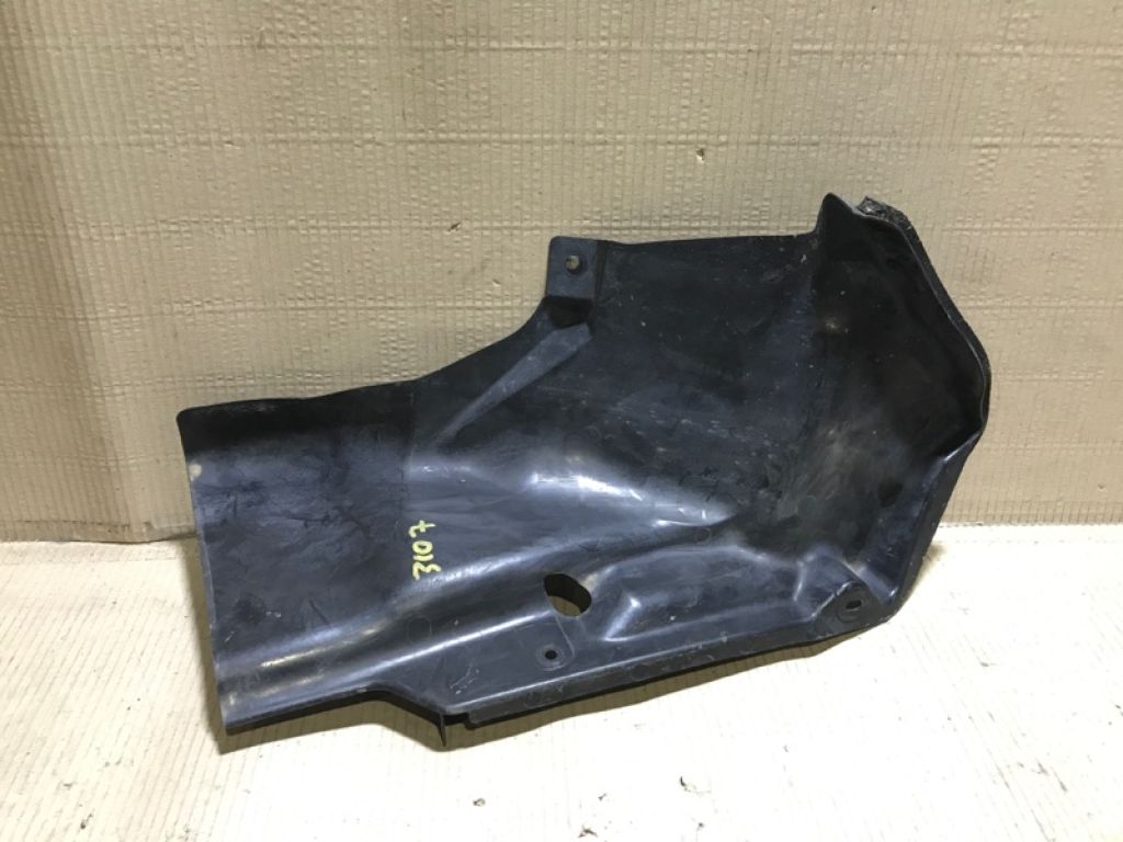 BBM2-42-298D | Защита горловины топливного бака MAZDA 3 BL 09-13 - Фото 3