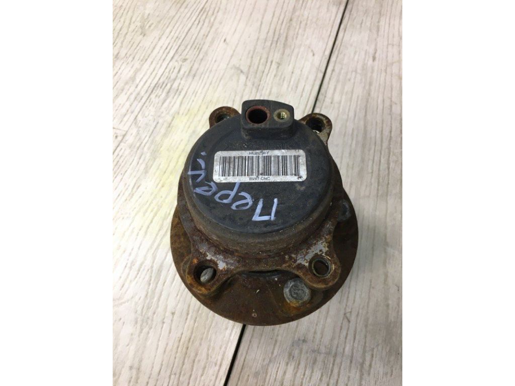 BV6Z-1104-B | Ступица задн. прав. FORD FOCUS 10-18 - Фото 2