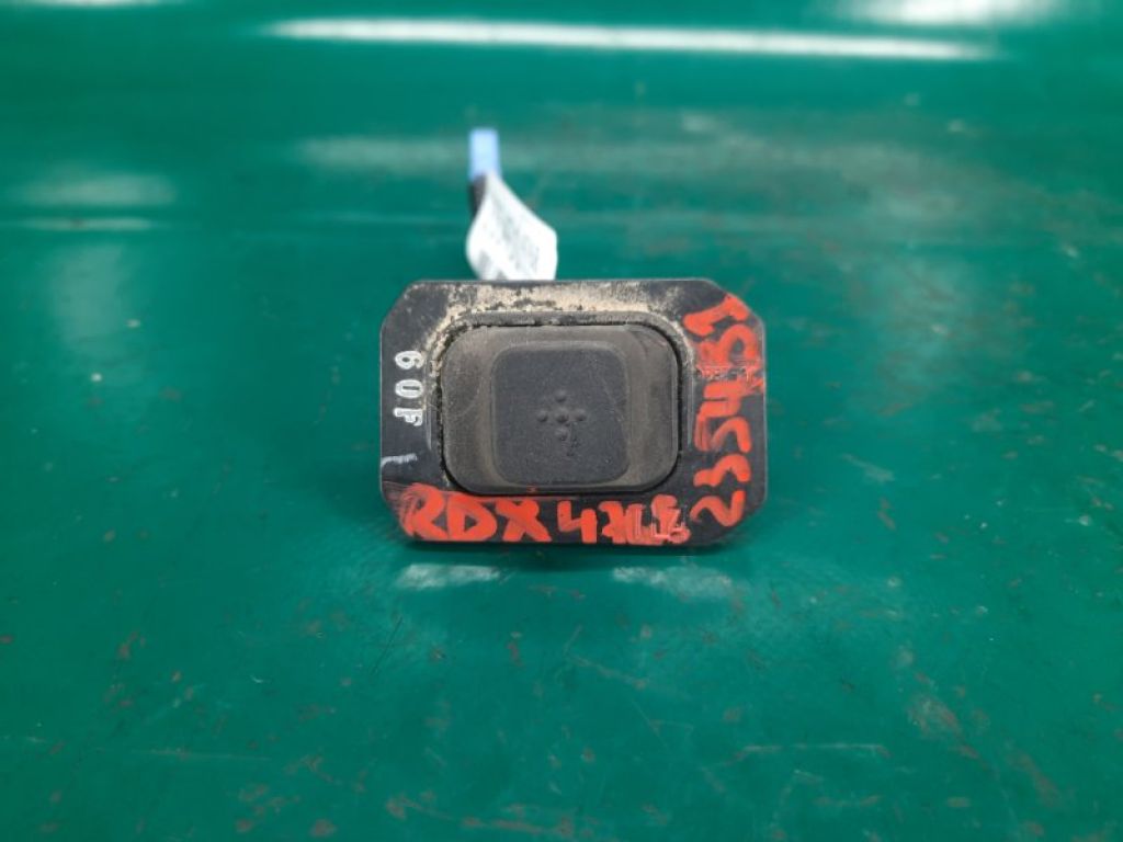 38369-TX4-A01 | Кнопка открывания багажника наружная ACURA RDX 12-19