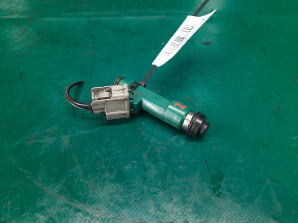 23209-0H030 | Форсунка топливная TOYOTA CAMRY 30 02-06