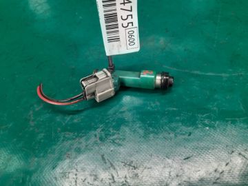 Форсунка паливна TOYOTA CAMRY 30 02-06