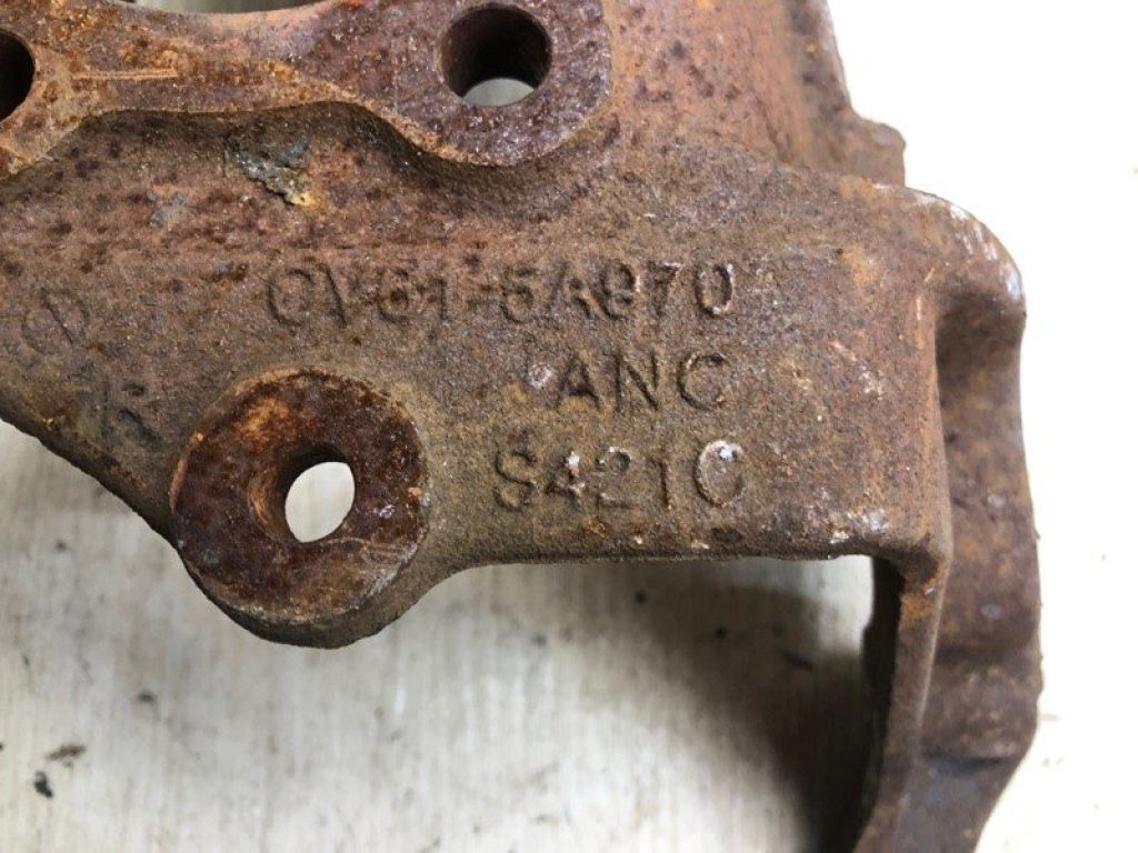 CV6Z-5A968-F | Цапфа задн. прав. FORD ESCAPE 12-19 - Фото 2