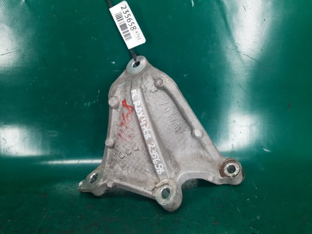 Кронштейн КПП передн. лев. ACURA RDX 12-19