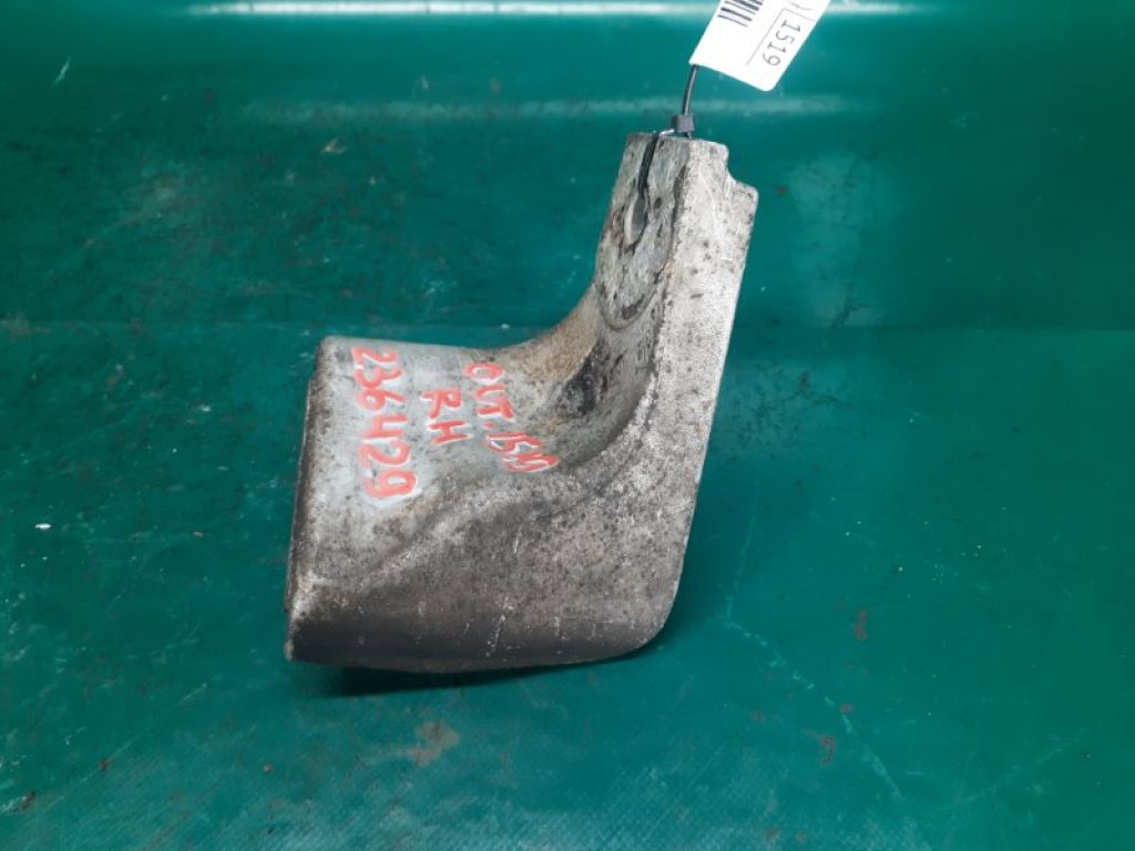 MR961111 | Кронштейн двигателя прав. MITSUBISHI OUTLANDER 03-07 - Фото 3