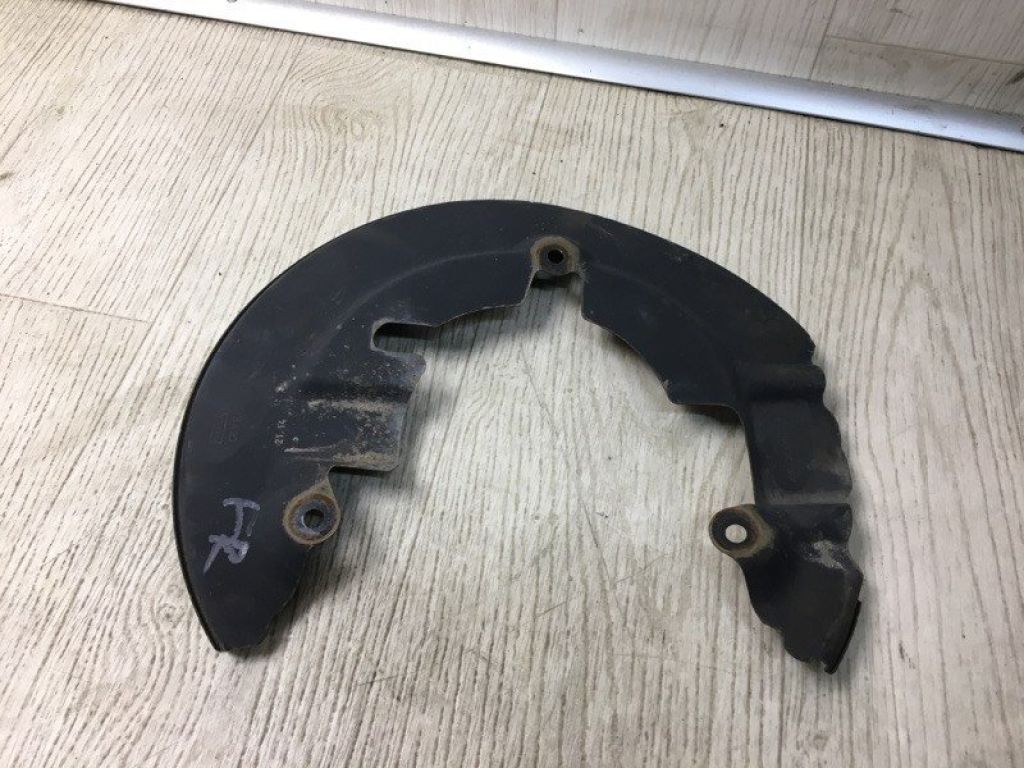 CV6Z-2K004-A | Защита тормозного диска передн. прав. FORD FOCUS 10-18