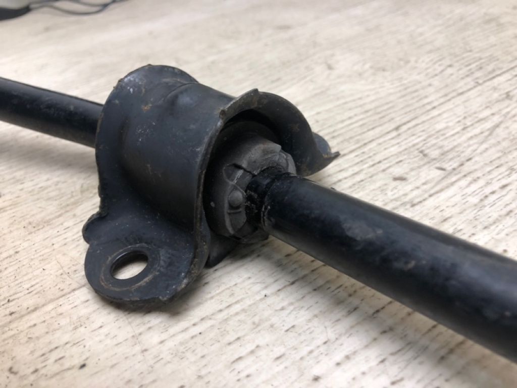 CV6Z-5A772-C | Стабилизатор задний FORD ESCAPE 12-19 - Фото 4