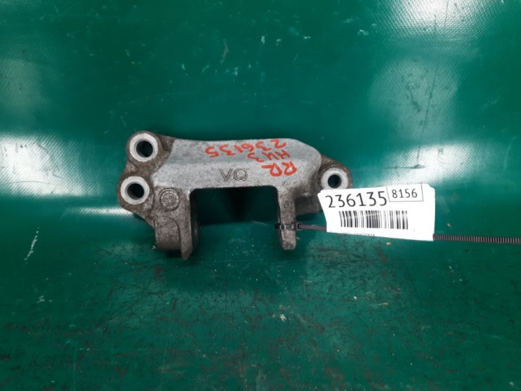 11332-JP00B | Кронштейн двигателя задн. NISSAN MURANO Z51 07-14