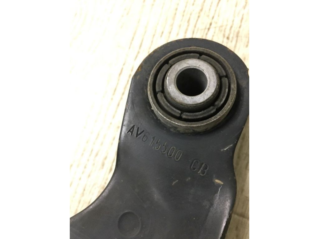 AV6Z-5500-B | Рычаг задней подвески продольный FORD FOCUS 10-18 - Фото 4