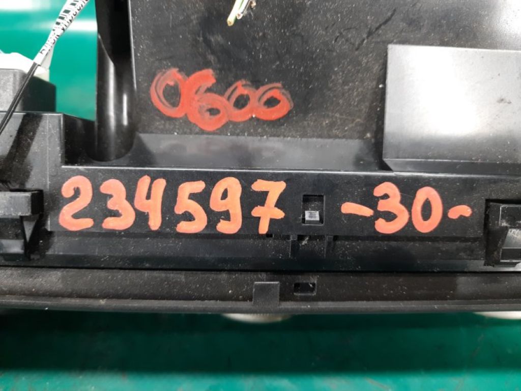 55902-06120 | Блок управления печкой TOYOTA CAMRY 30 02-06 - Фото 2