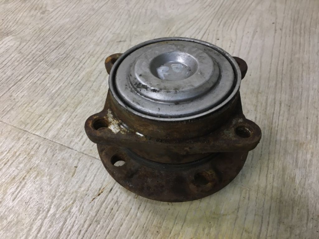 68155868AB | Маточина колеса задн. JEEP CHEROKEE 14-