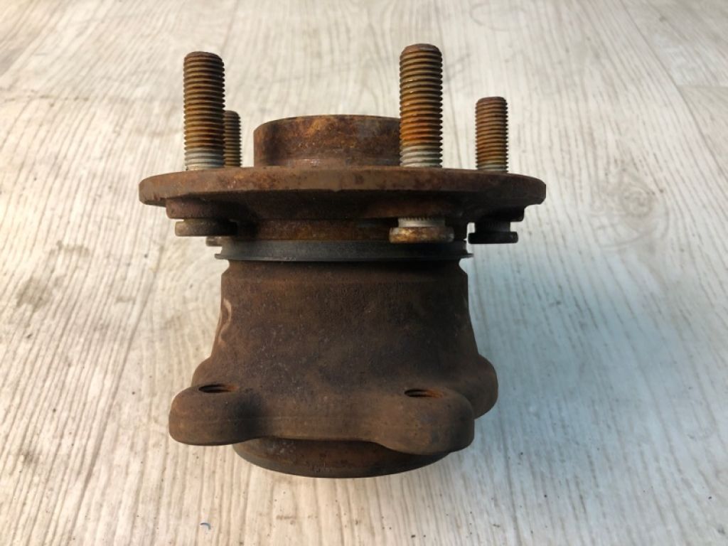 CV6Z-1104-G | Ступица задн. FORD ESCAPE 12-19 - Фото 2