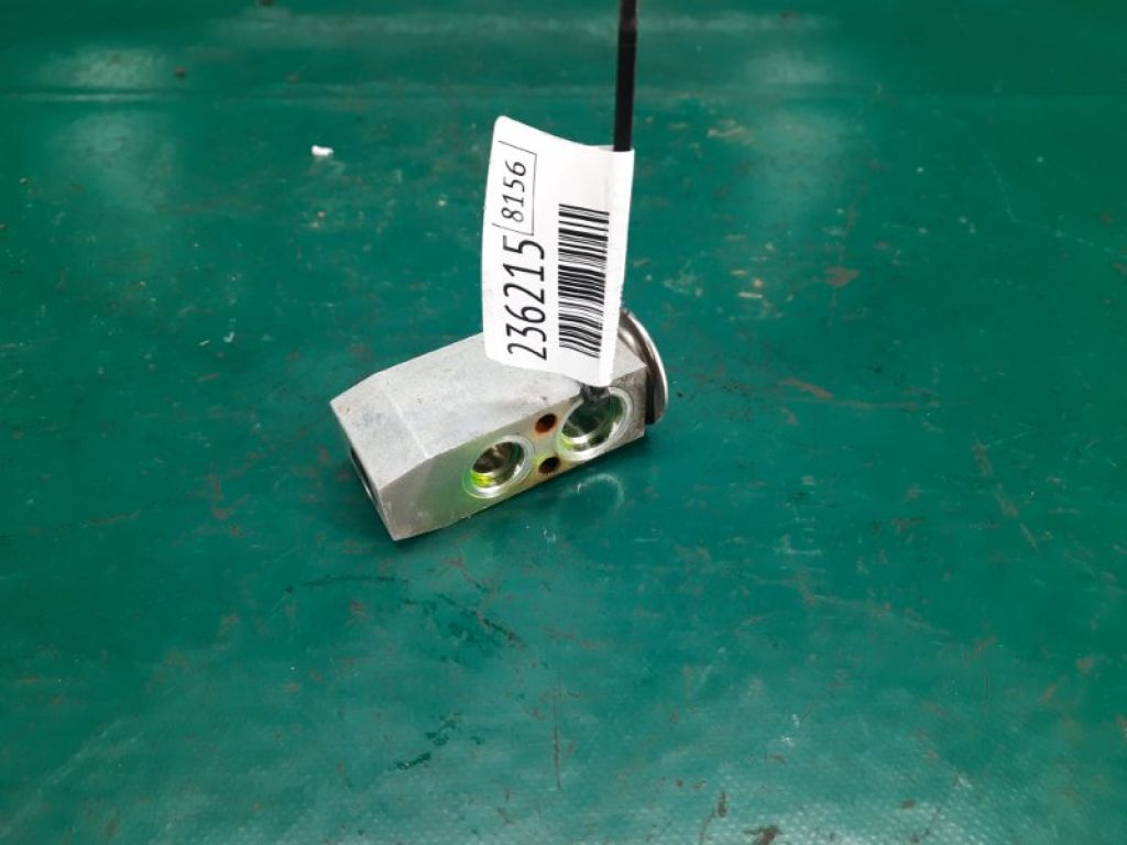 92200-4M405 | Клапан кондиціонера NISSAN MURANO Z51 07-14