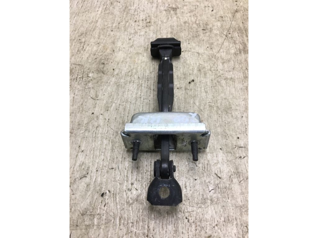 68145322AG | Ограничитель двери задн. прав. CHRYSLER 200 14-16 - Фото 3