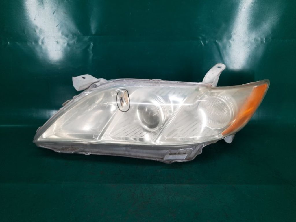 81150-06201 | Фара лів. TOYOTA CAMRY 40 06-11