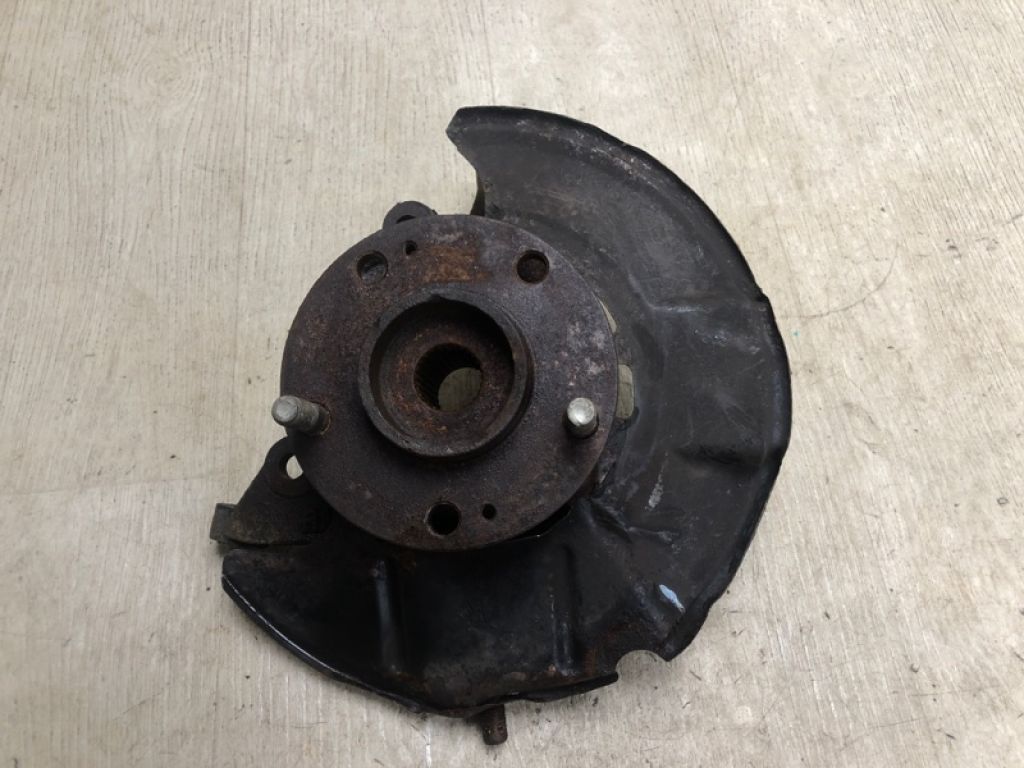 51716-1M100 | Кулак поворотный прав. KIA FORTE/CERATO TD 08-13