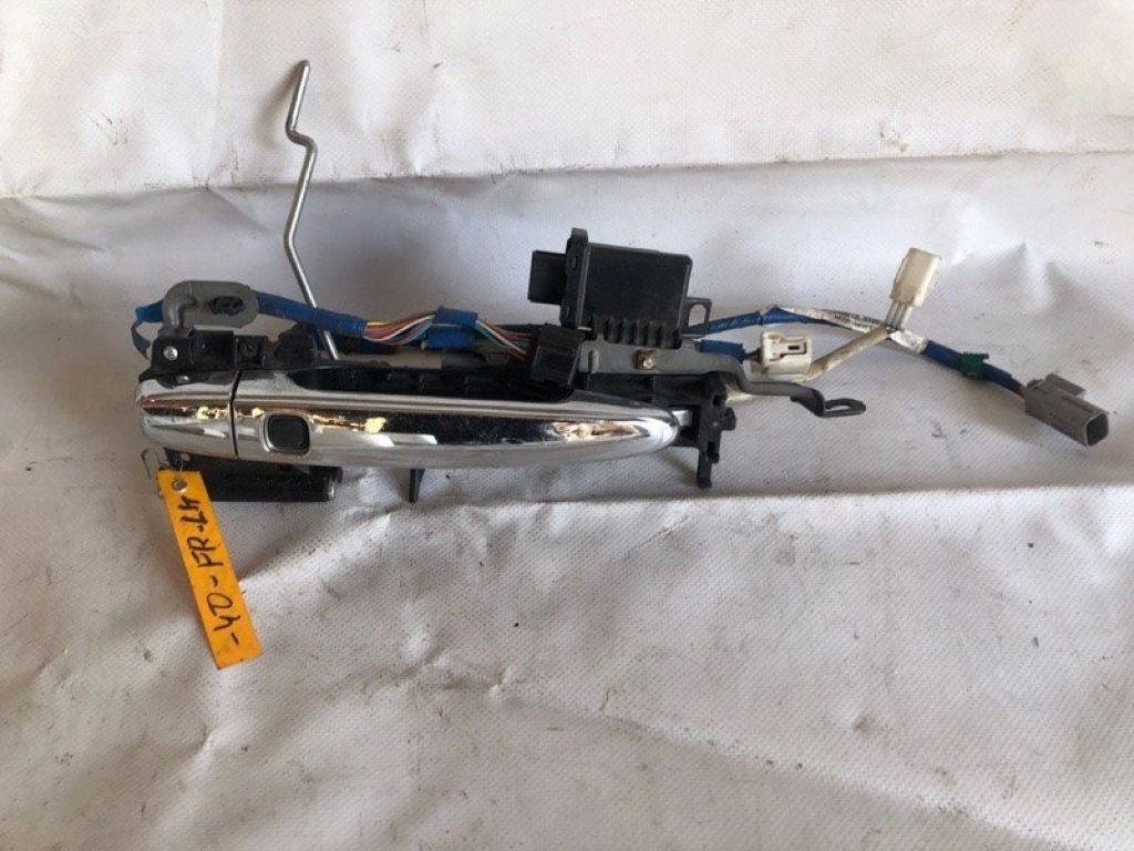 69211-06060-B0 | Ручка двери наружная передн. лев. TOYOTA CAMRY 40 06-11