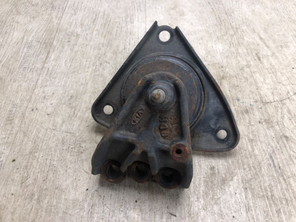 21810-0Q000 | Подушка двигуна прав. KIA FORTE/CERATO TD 08-13