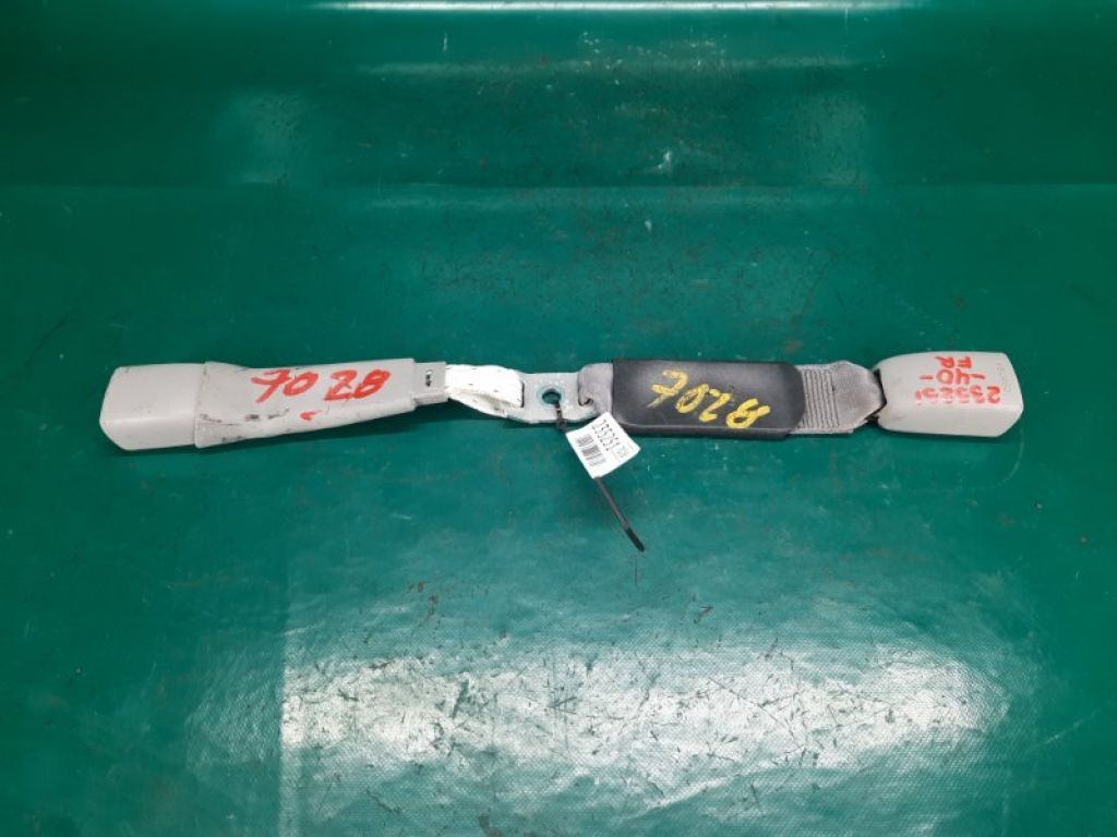 73470-06070-B0 | Замок ременя безпеки задн. TOYOTA CAMRY 40 06-11