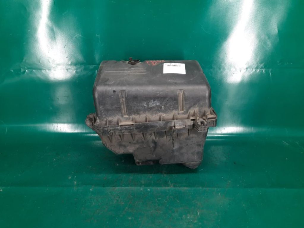 17701-0H010 | Корпус воздушного фильтра TOYOTA CAMRY 30 02-06