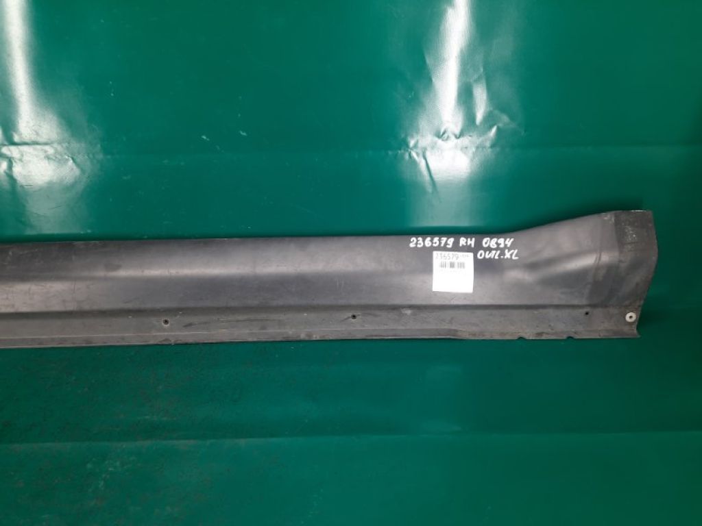 6512A026 | Накладка порога наружная прав. MITSUBISHI OUTLANDER XL 05-13 - Фото 4