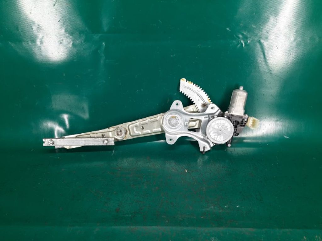 82721-EG000 | Стеклоподъемник задн. лев. NISSAN MURANO Z51 07-14