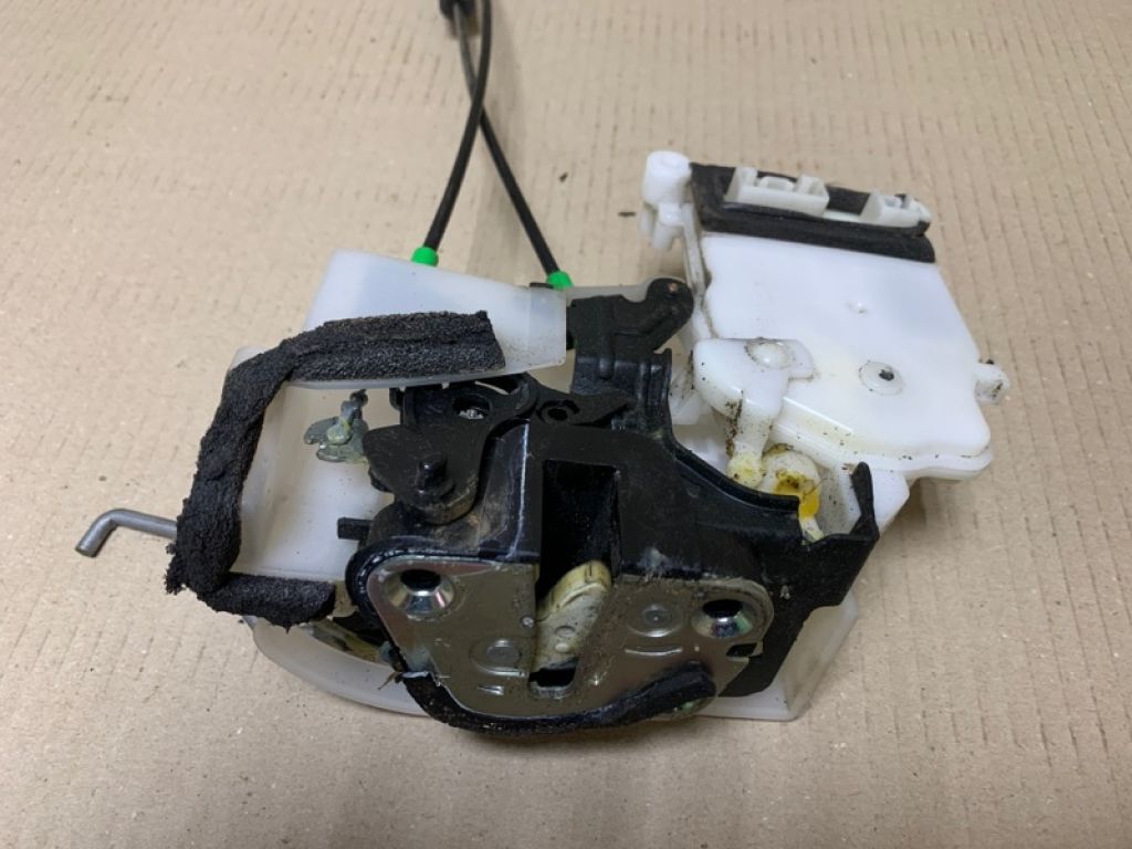 TD11-73-310D | Замок двері задн. лів. MAZDA CX-9 06-16