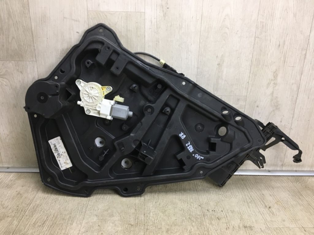 68249036AA | Склопідйомник задн. прав. CHRYSLER 200 14-16