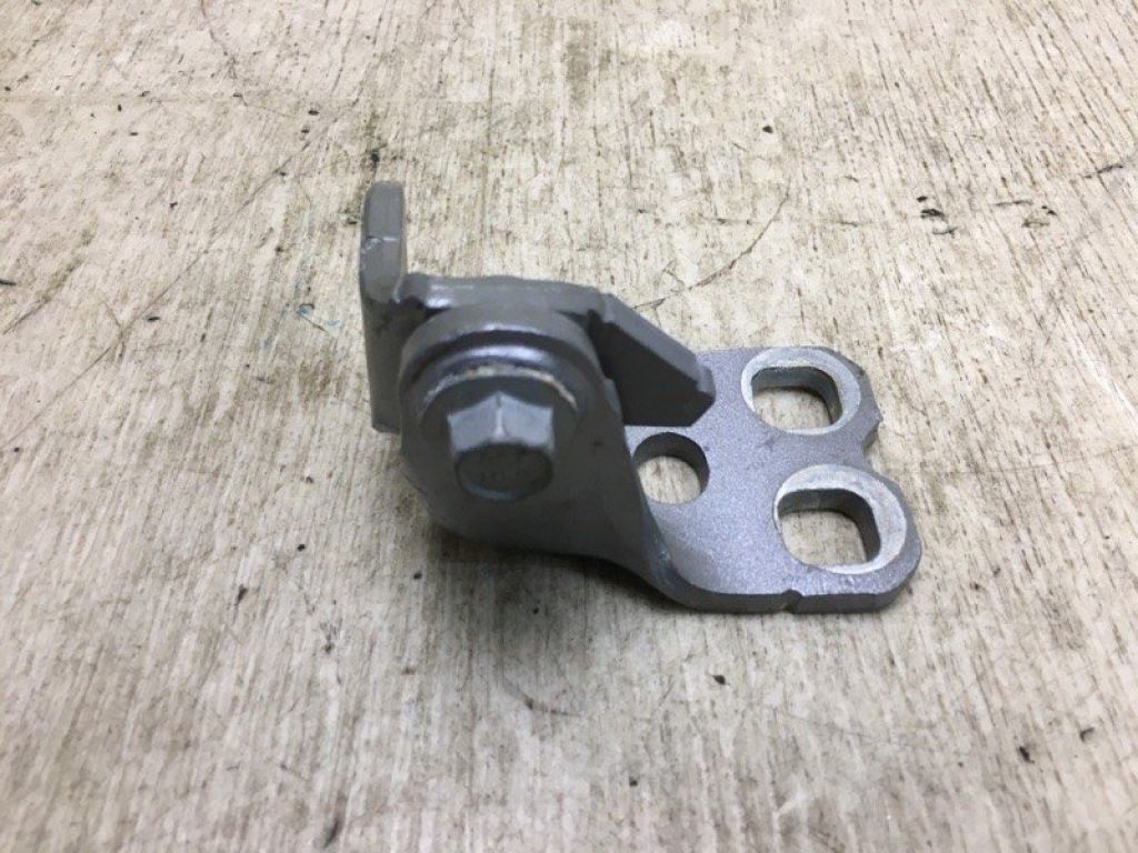 68214360AC | Петля двері верхня задн. прав. CHRYSLER 200 14-16 - Фото 2