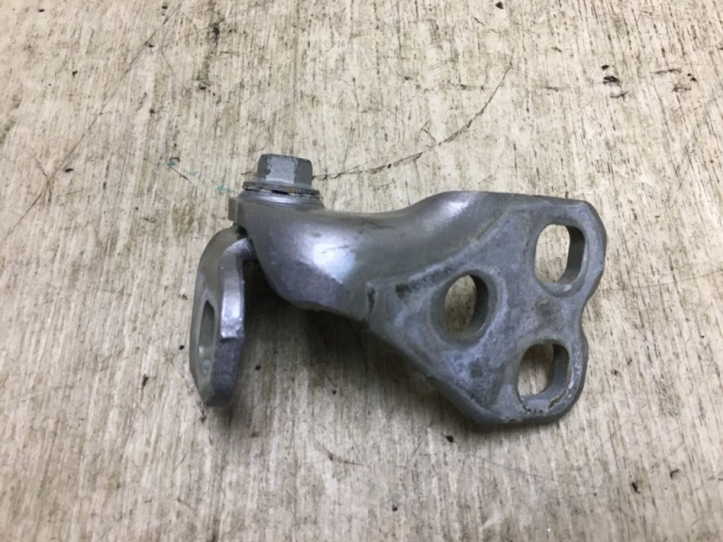 68214360AC | Петля двері верхня задн. прав. CHRYSLER 200 14-16 - Фото 3