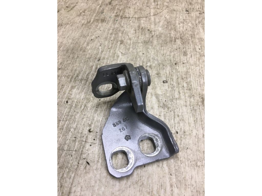 68214359AC | Петля двери нижняя задн. лев. CHRYSLER 200 14-16 - Фото 3